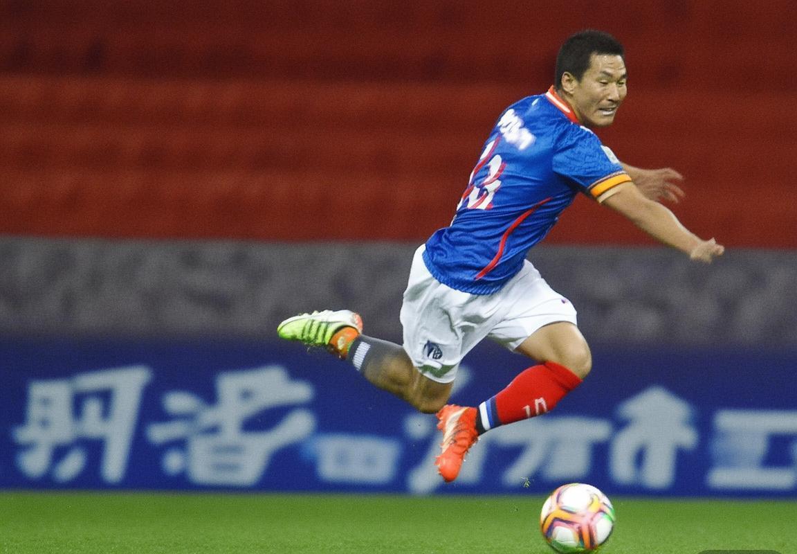 多特蒙德球迷欧冠骚乱事件：处罚细节、社会反响与未来展望